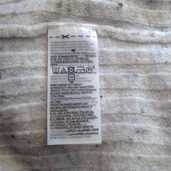 Old Navy Women's Grey Variegated Thread Long Sleeve Sweater (M) - Picture 8 of 9